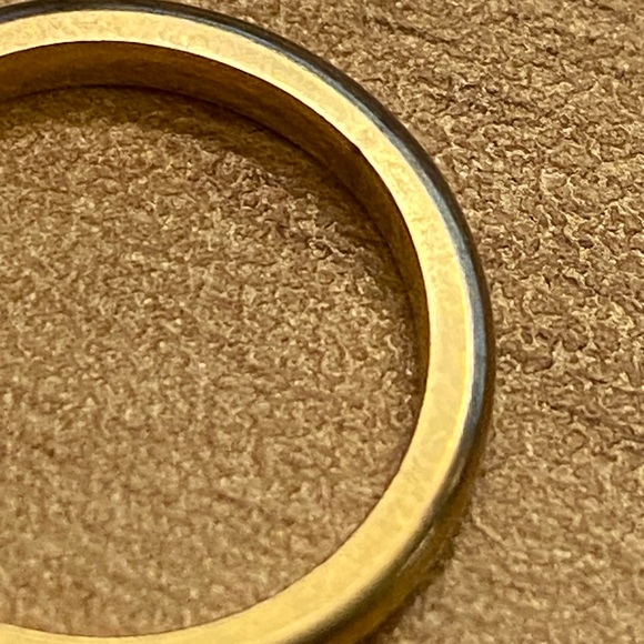 Elegant 14K Yellow Gold Women's Ring - size 4 & over 2.2 g - Picture 8 of 9